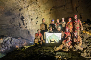 Il gruppo di speleologi della SAS che ha raggiunto il Timavo sabato 23 marzo 2024 (Foto M. Blocher)